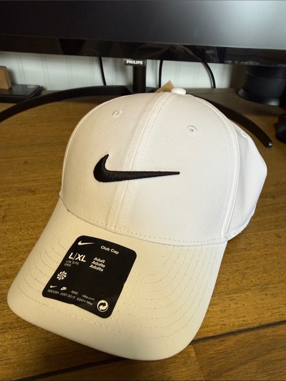Nike White Baseball Club Cap with Black Swoosh